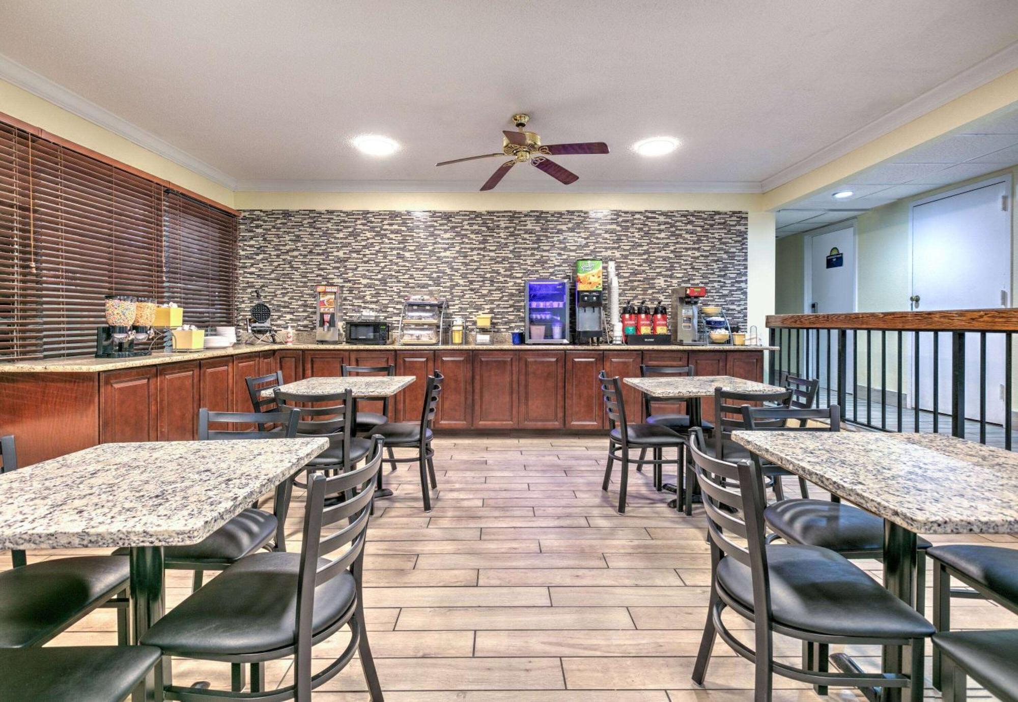 Days Inn By Wyndham Greenville Ms Zewnętrze zdjęcie